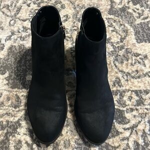 Liz Claiborne size 8 women’s boots